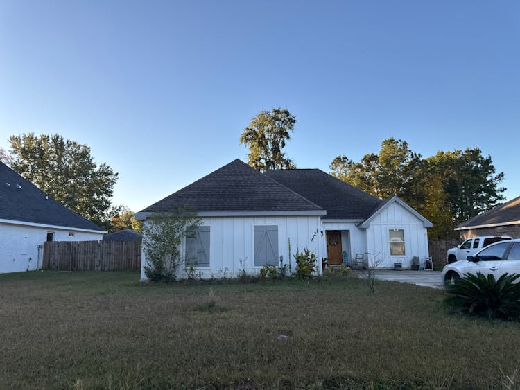 9121 Seahorse Avenue Ocean Springs, MS 39564, Jackson County