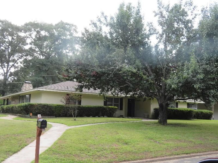 1120 Claiborne St Minden, LA 71055, Webster County