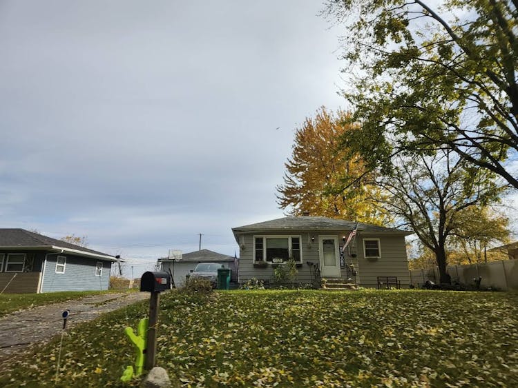 6057 Grant Pl Merrillville, IN 46410, Lake County