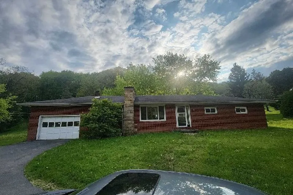 692 Mount Joy Rd Clearfield, PA 16830, Clearfield County