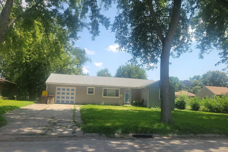 811 Albert Avenue Rockford, IL 61101, Winnebago County