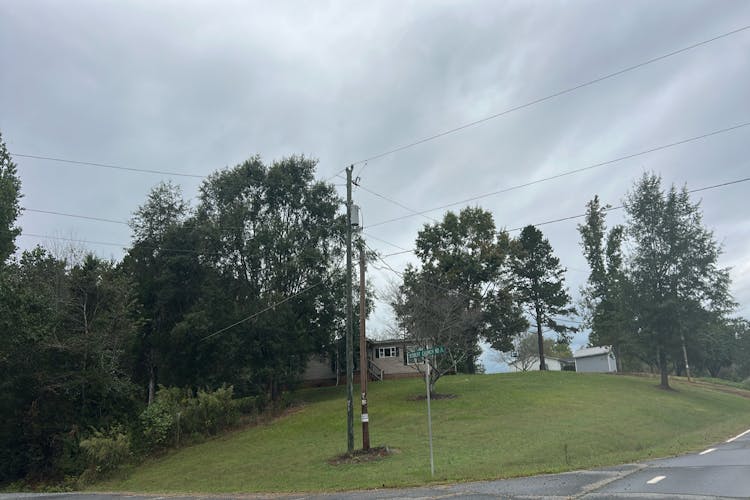 929 Old Hollis Road Ellenboro, NC 28040, Rutherford County