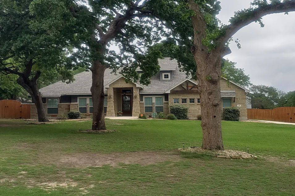 105 Halie Dr Adkins, TX 78101, Wilson County