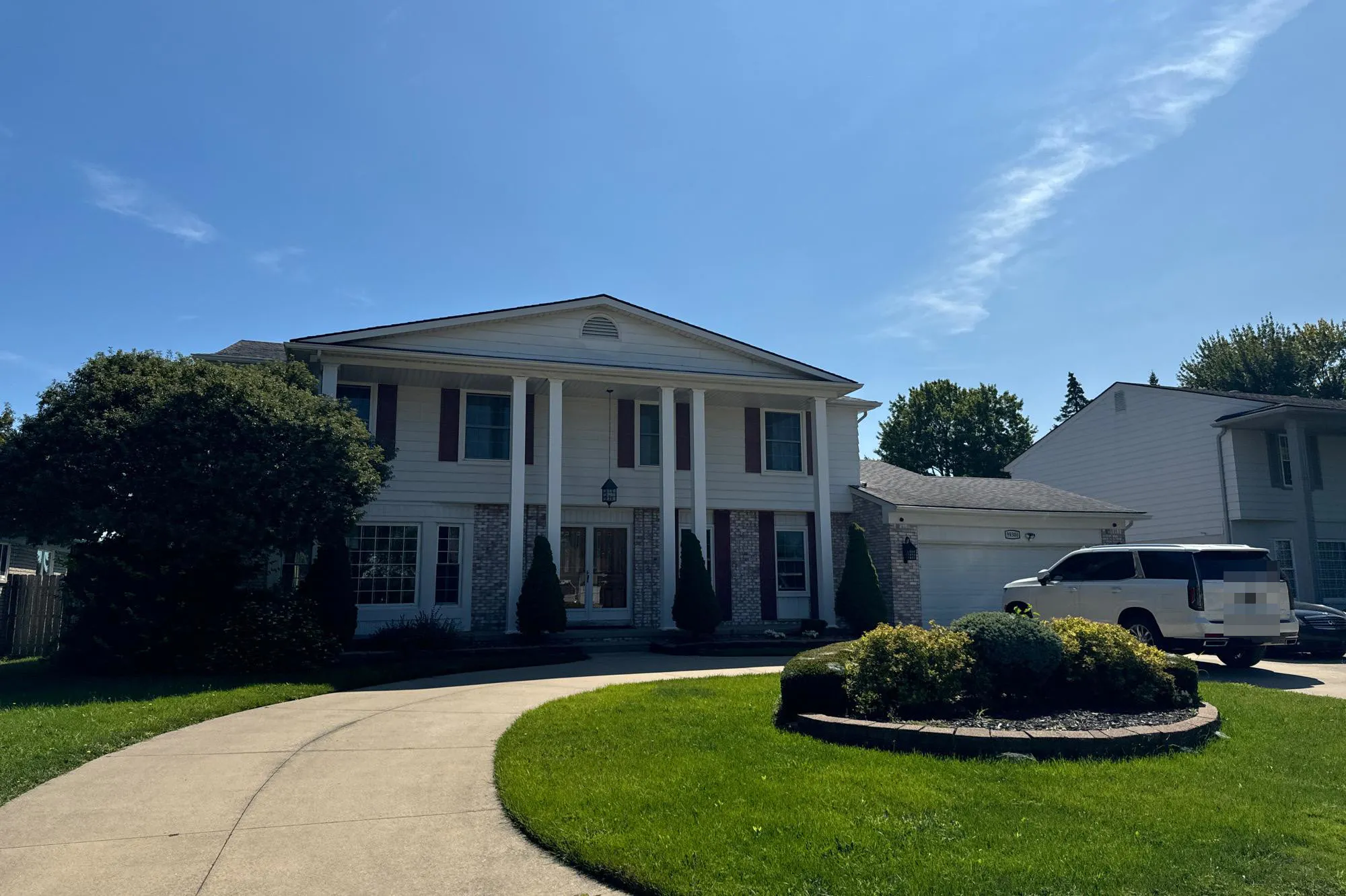Twenlow Dr, Clinton Township, MI 48038