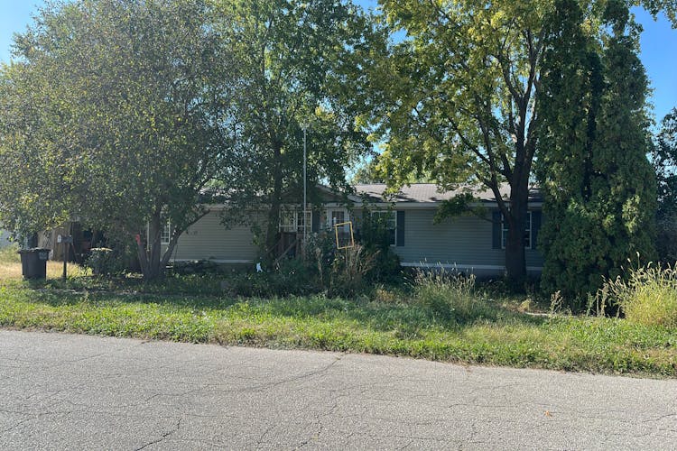 423 N Jackson Ave Eagle Grove, IA 50533, Wright County