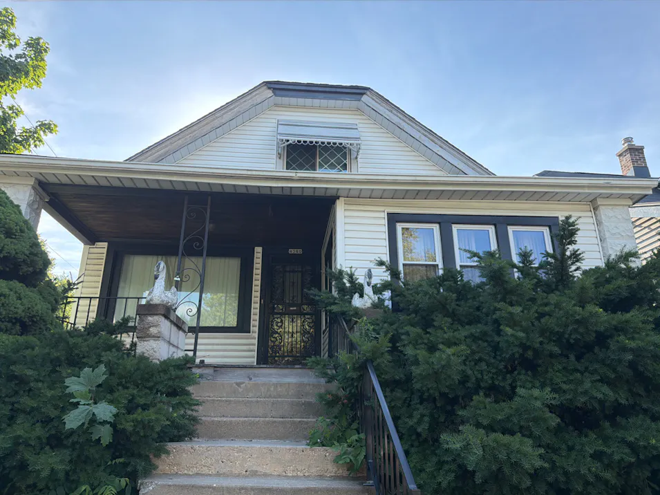 4380 North 15th Street Milwaukee, WI 53209, Milwaukee County