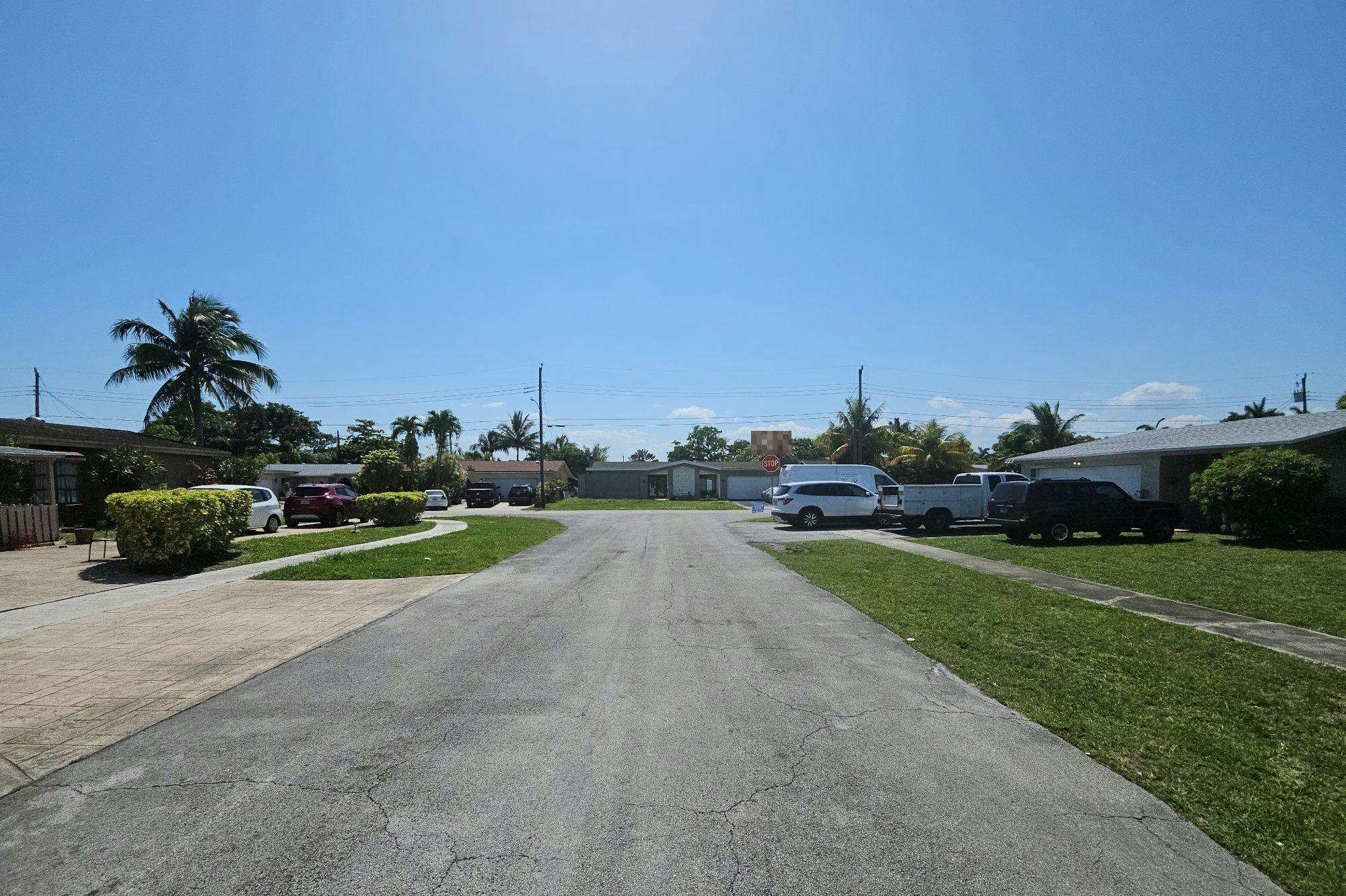 21st Ct, Sunrise, FL 33313