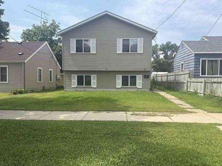 205 30th Avenue North Saint Cloud, MN 56303, Stearns County