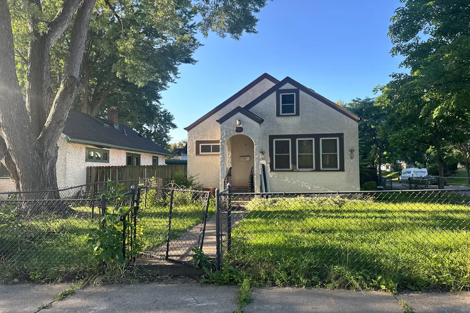 2727 21st Avenue North Minneapolis, MN 55411, Minneapolis County