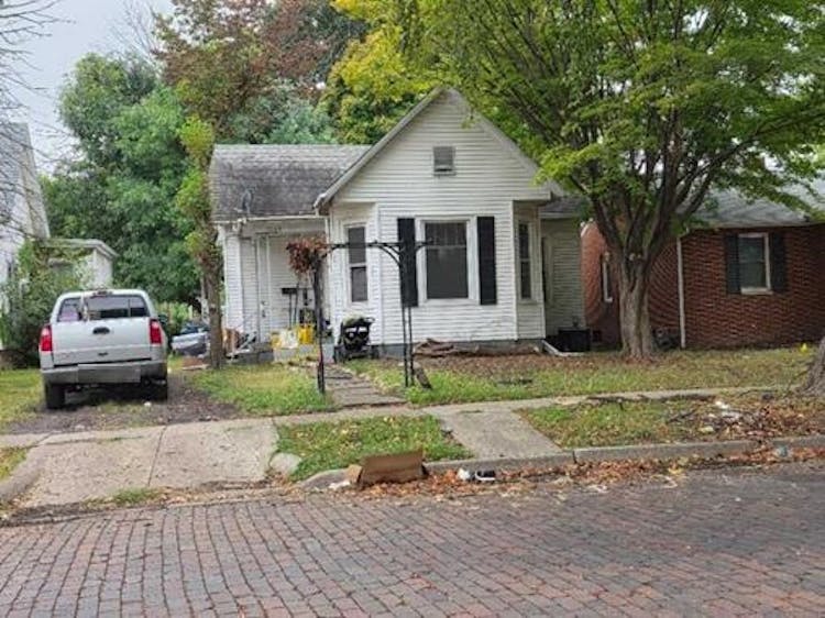 1125 N 1st St Springfield, IL 62702, Sangamon County