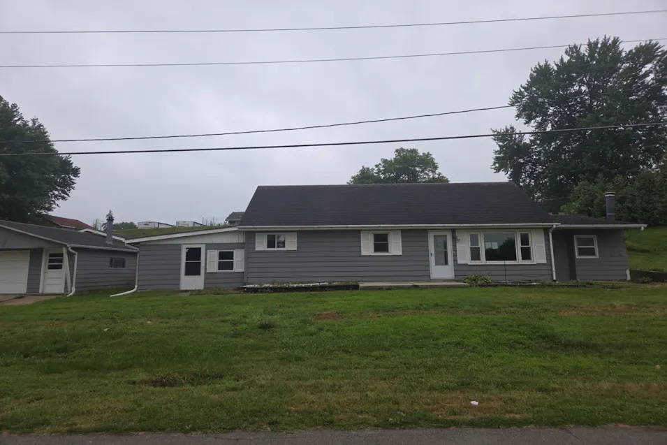 301 N Bluff St Albany, IL 61230, Whiteside County