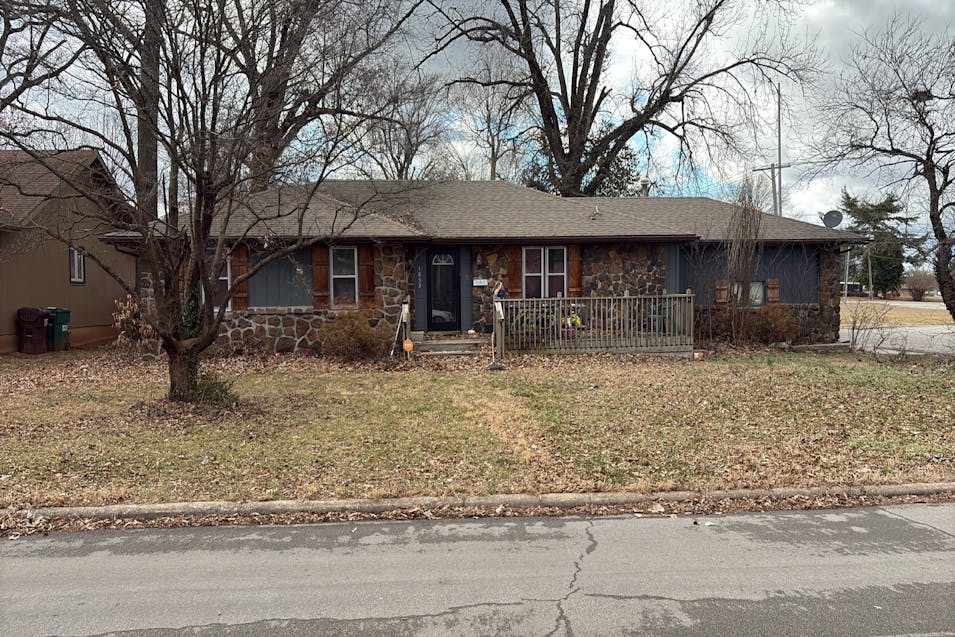 1833 S Westwood Avenue Springfield, MO 65807, Greene County