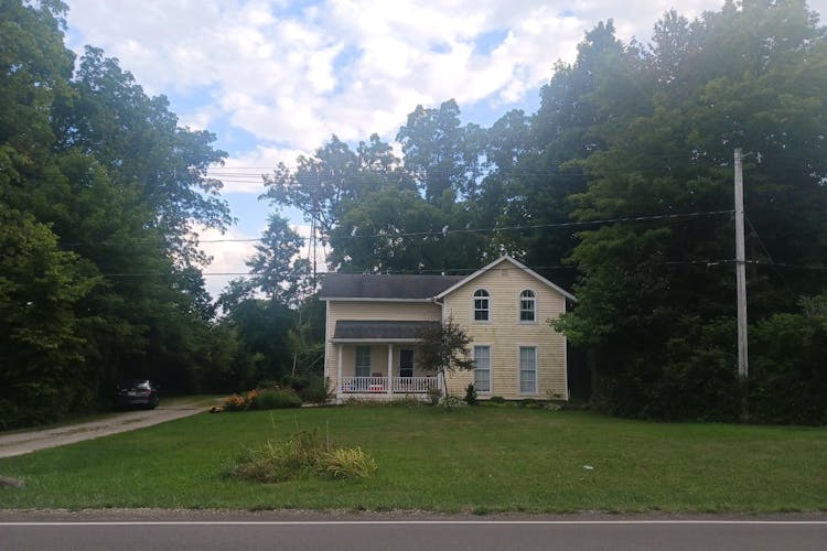 4555 Hunt Rd Adrian, MI 49221, Lenawee County