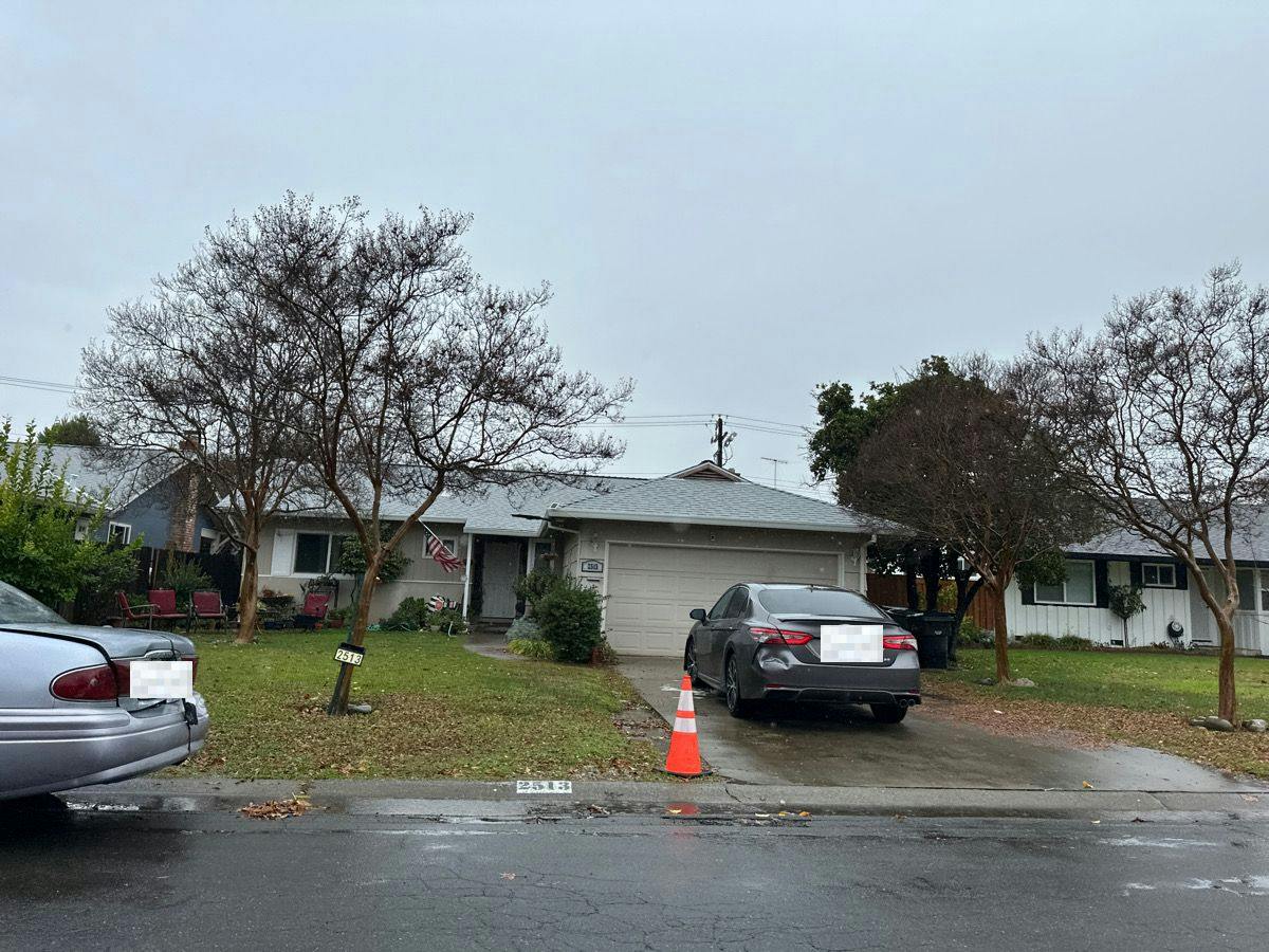 Butano Dr, Sacramento, CA 95821