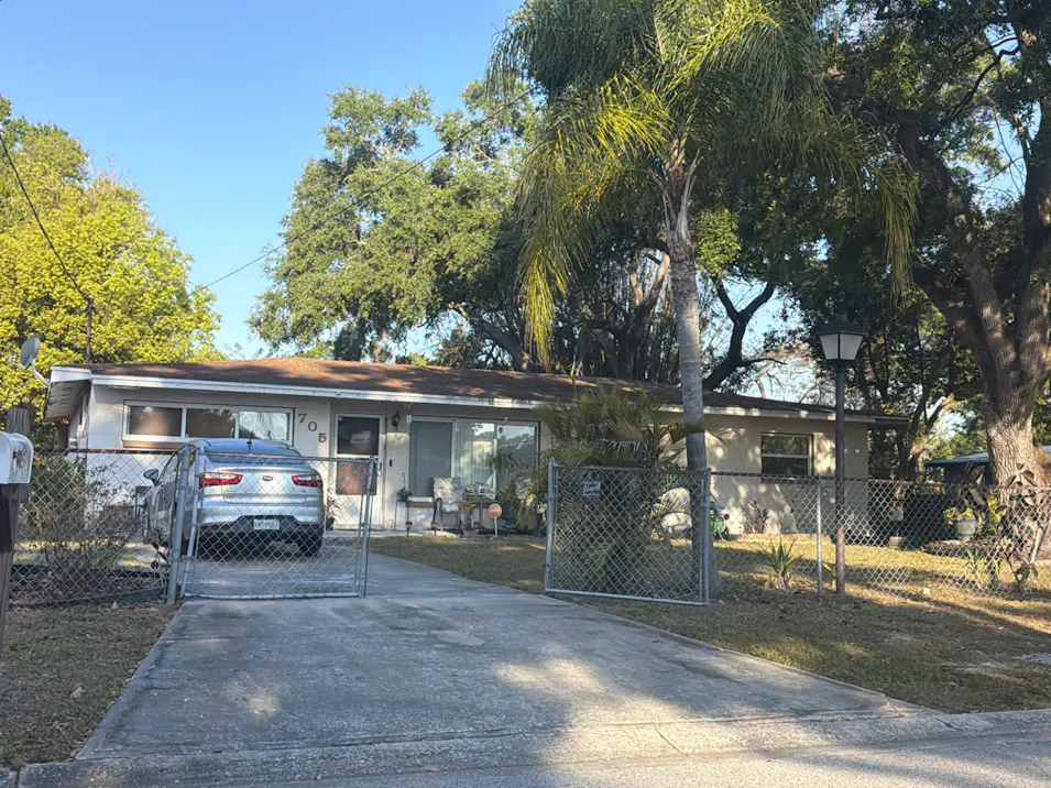 705 Flame Tree Rd Tampa, FL 33619, Hillsborough County