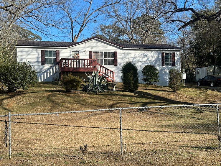 116 McKinley St Milledgeville, GA 31061, Baldwin County