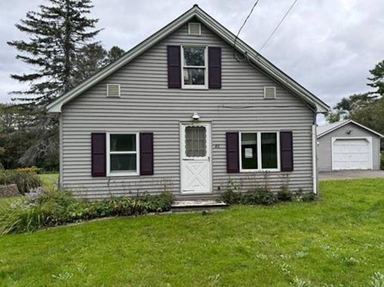 80 Dyer St Presque Isle, ME 04769, Aroostook County