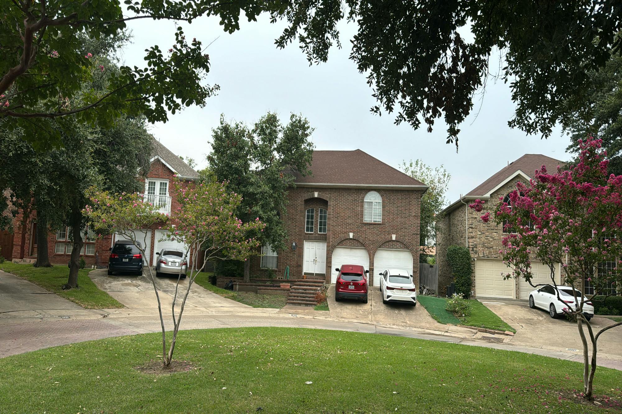 Saint Regis Dr, Irving, TX 75038