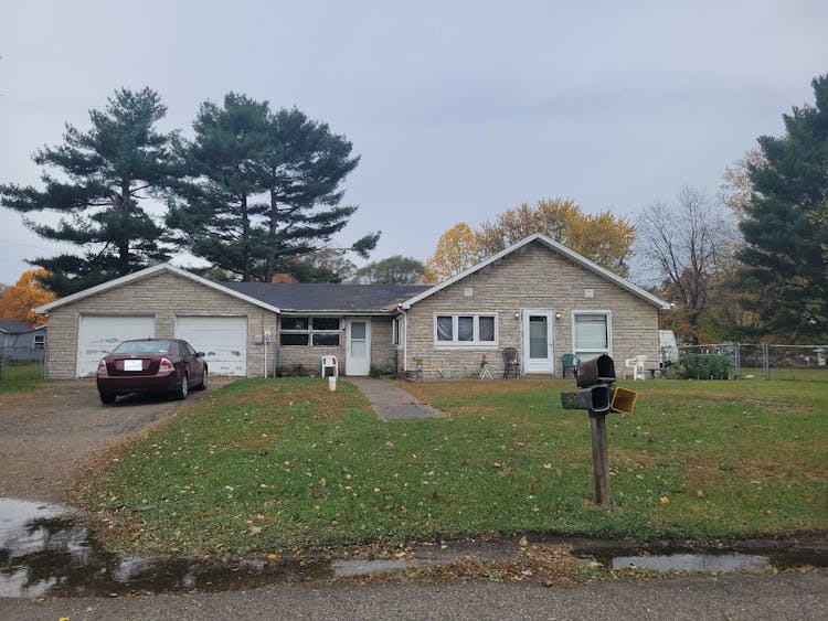 57839 Yukon St Elkhart, IN 46516-6401, Elkhart County