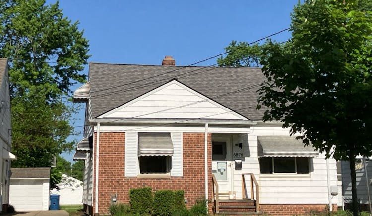 6876 Commonwealth Blvd Parma Heights, OH 44130, Cuyahoga County