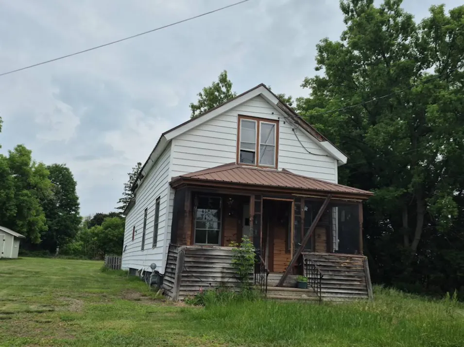6 Desmond Street North Lawre, NY 12967, St. Lawrence County