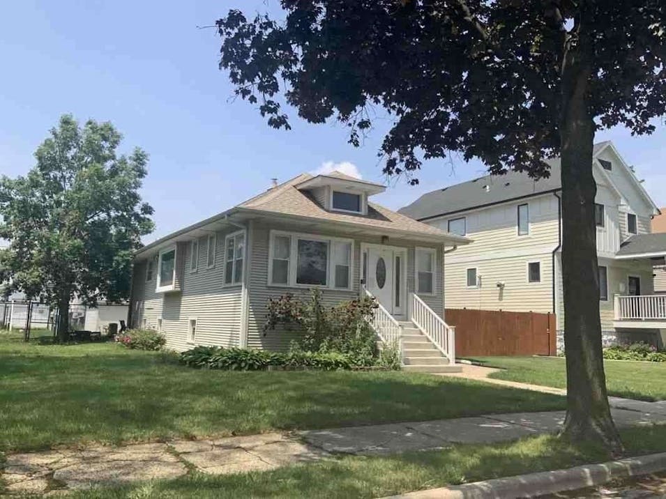 208 S 17th Ave Maywood, IL 60153, Cook County