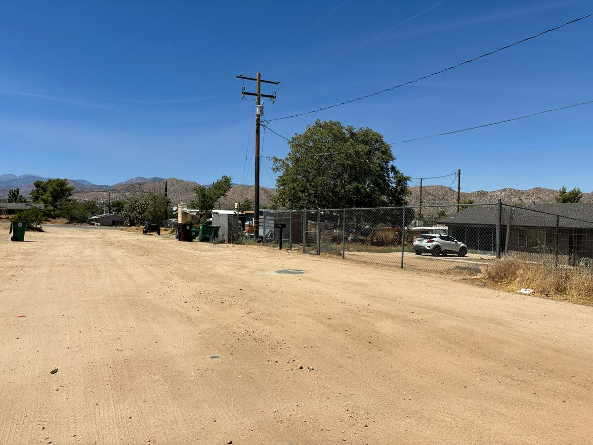 Taos Trl, Yucca Valley, CA 92284