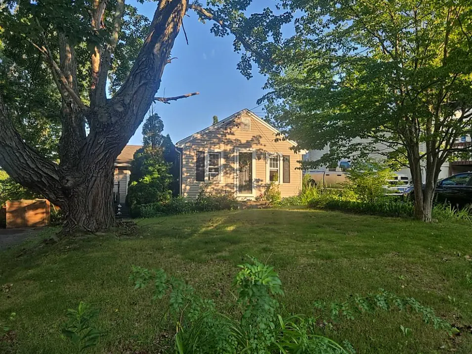 6 Eastview Rd Terryville, CT 06786, Litchfield County