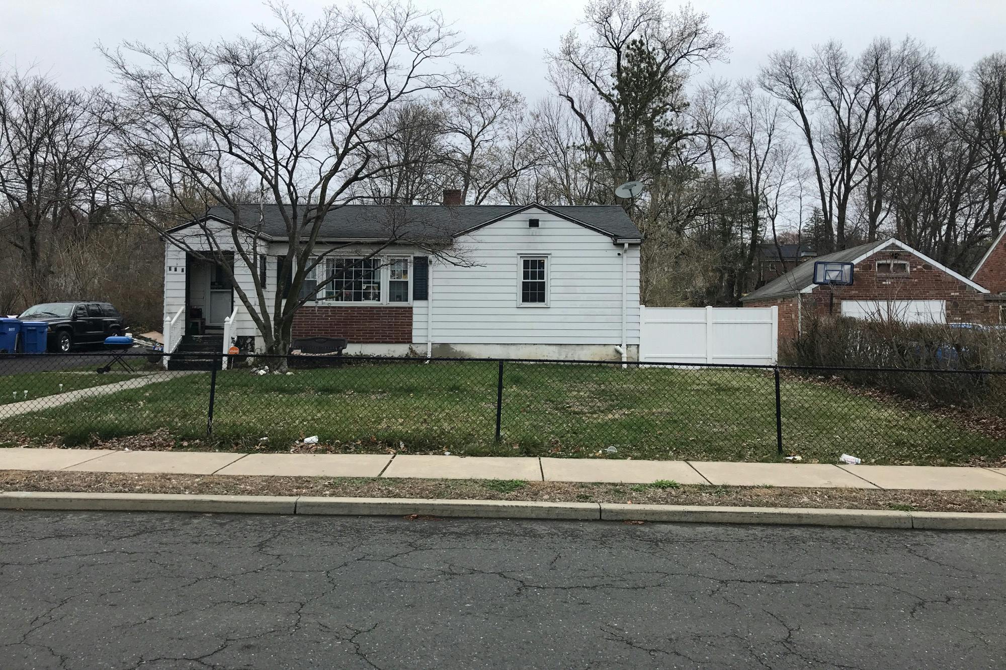 Cleveland Ave, Hartford, CT 06120