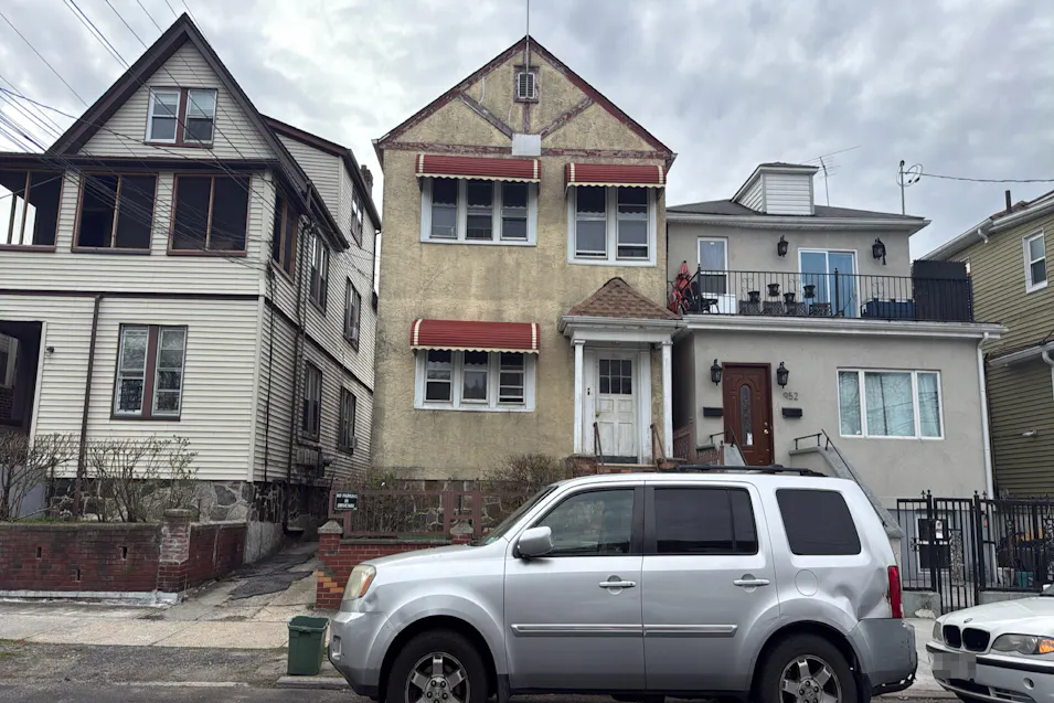 954 Cranford Avenue Bronx, NY 10466, Bronx County
