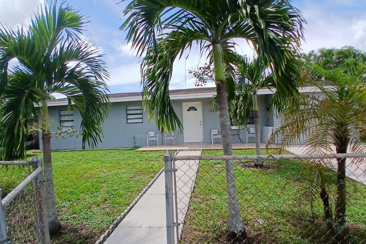 19232 NW 47th Pl Miami Gardens, FL 33055, Miami-Dade County