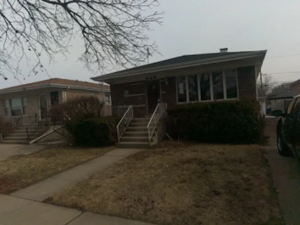649 Escanaba Ave Calumet City, IL 60409, Cook County