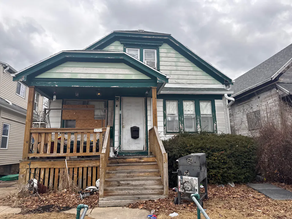 3757 N 24th St Milwaukee, WI 53206, Milwaukee County
