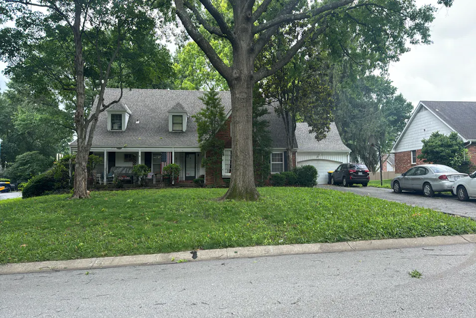 317 W 116th St Kansas City, MO 64114, Jackson County