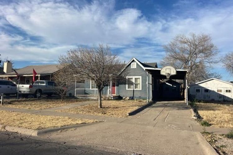 805 W 8th St Roswell, NM 88201, Chaves County