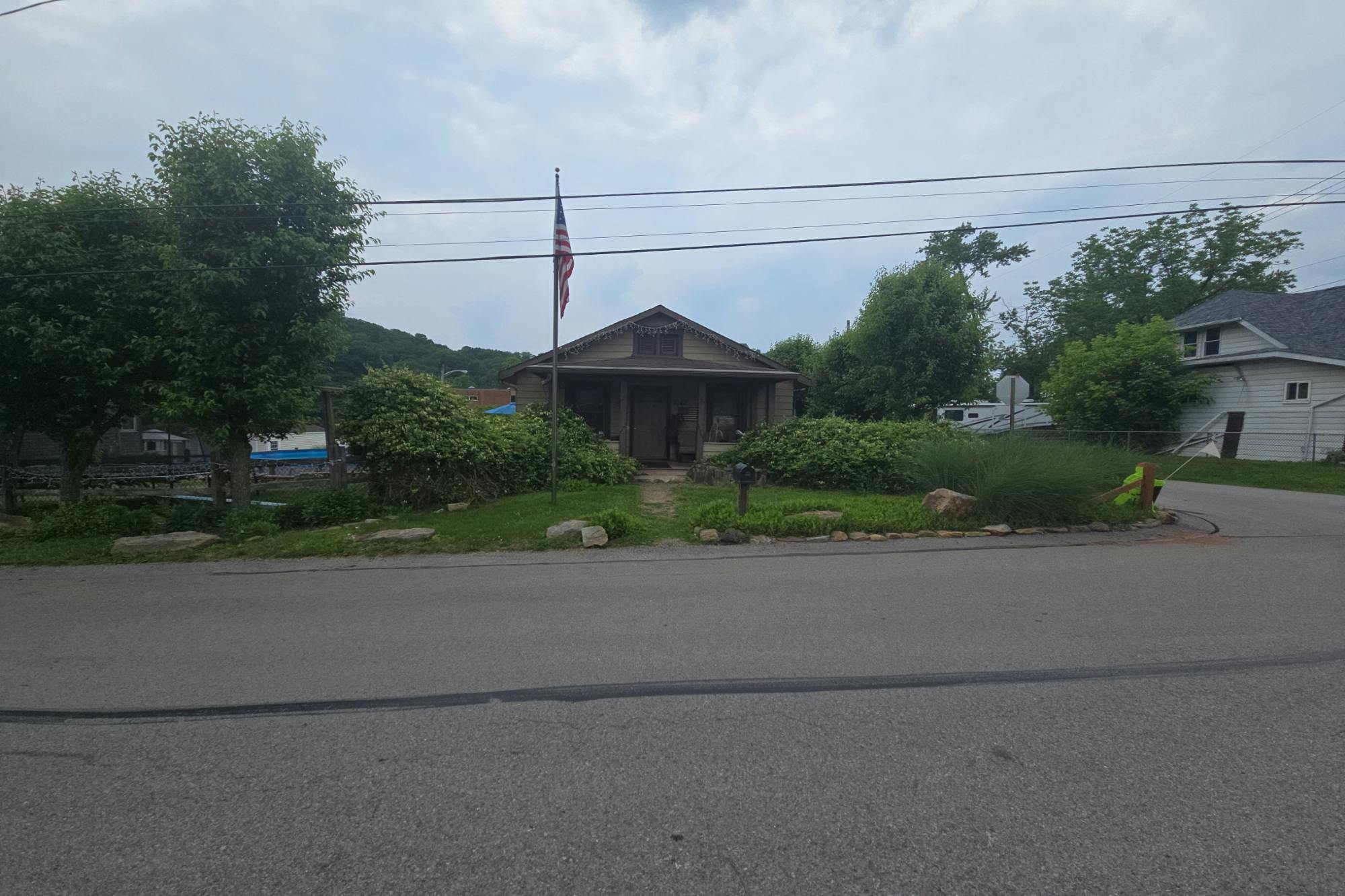 Cole Ave, Allison Park, PA 15101