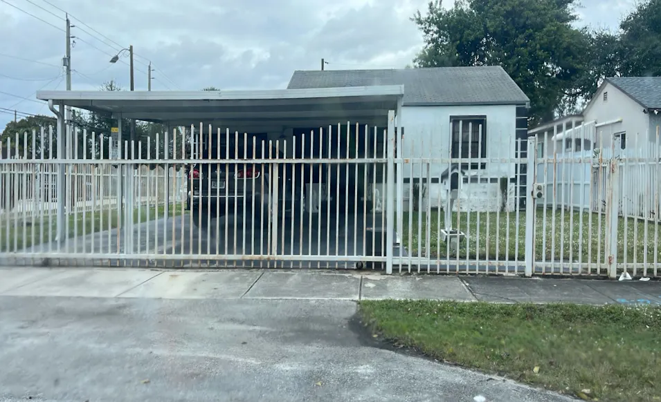 1089 NW 65th St Miami, FL 33150, Miami - Dade County