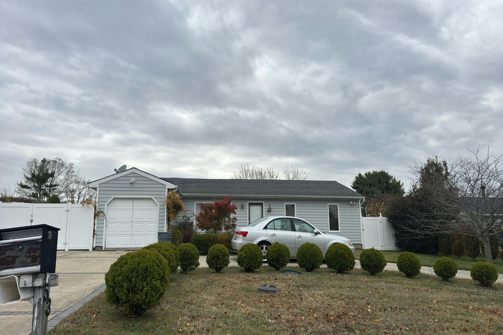 Drake Ave, Bellport, NY 11713