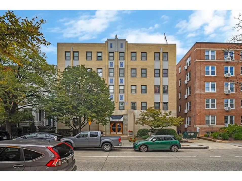 1727 R St NW 401 Washington, DC 20009, District of Columbia County