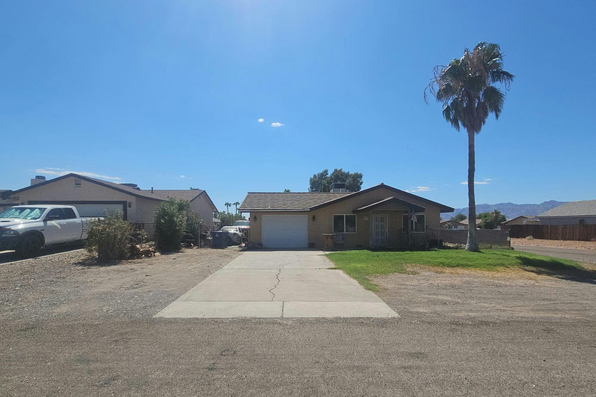 El Toro Dr, Fort Mohave, AZ 86426
