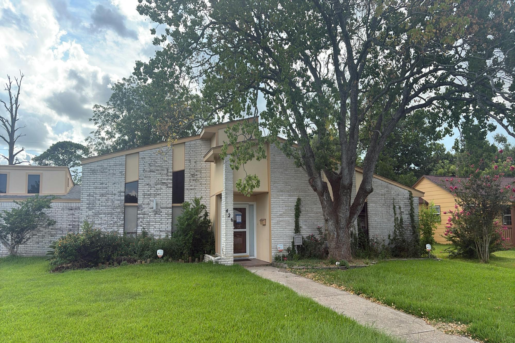 6th St, LA Porte, TX 77571