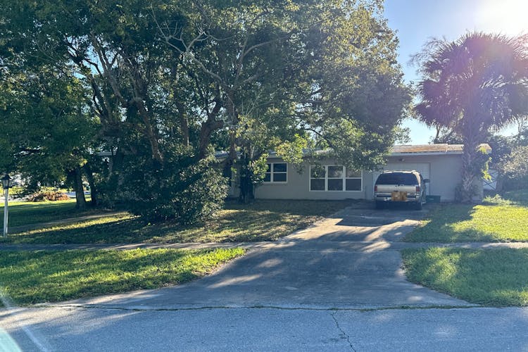 1109 Page Dr Deltona, FL 32725, Volusia County