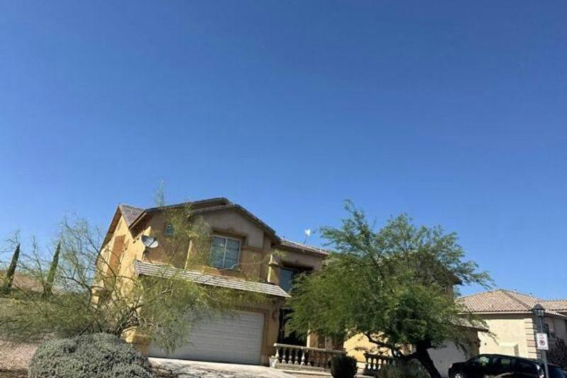 Tierra Hope Ct, Las Vegas, NV 89143