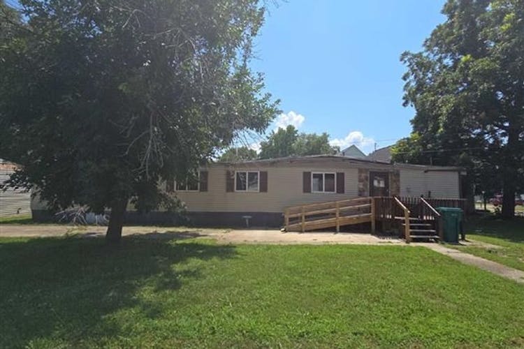 109 West Illinois Street New Baden, IL 62265, Clinton County