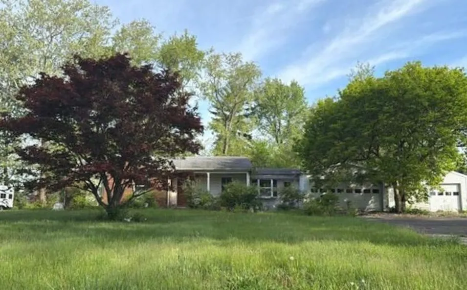 684 Country Club Dr Xenia, OH 45385, Greene County