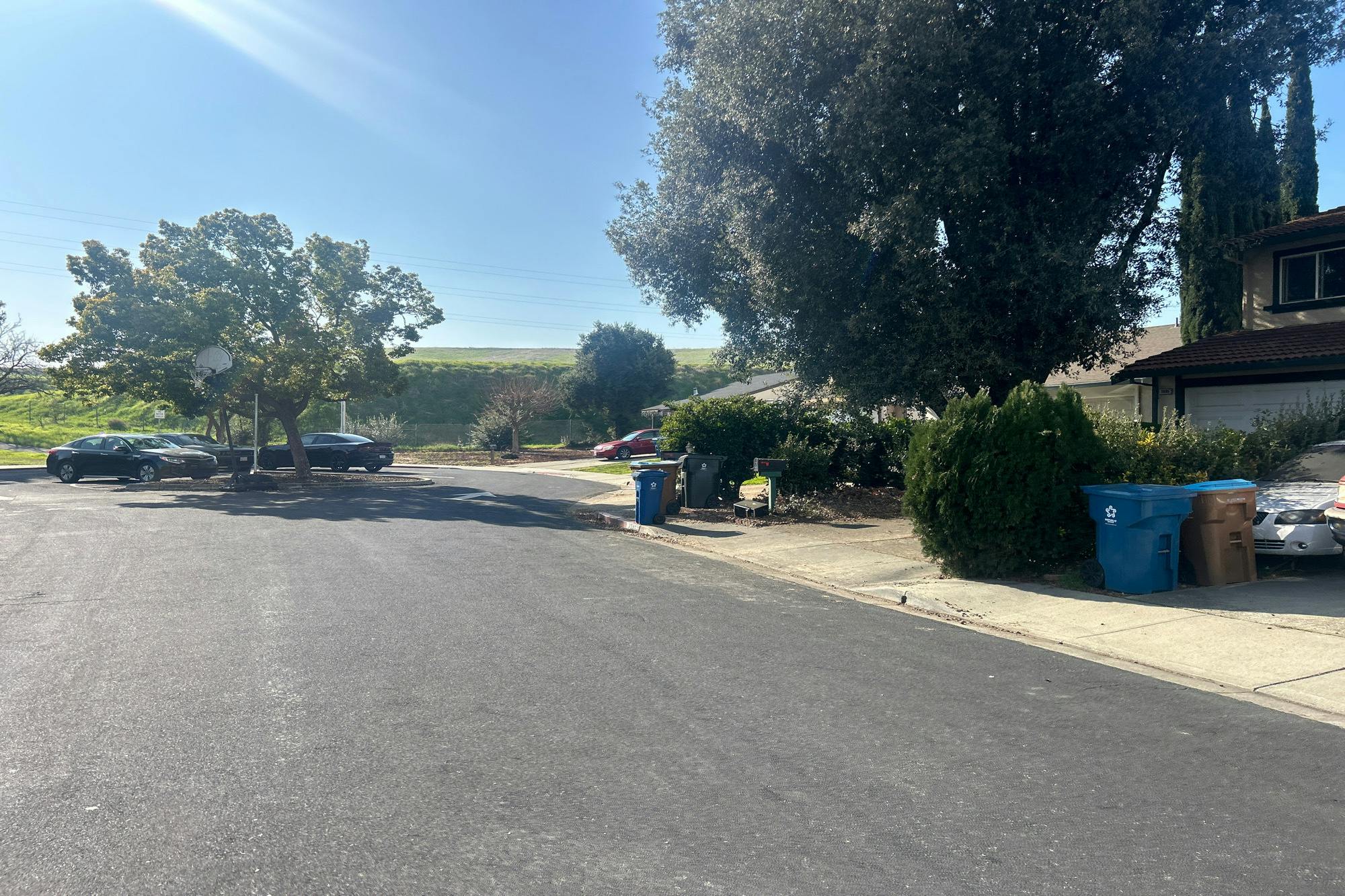 Muir Ct, Antioch, CA 94509