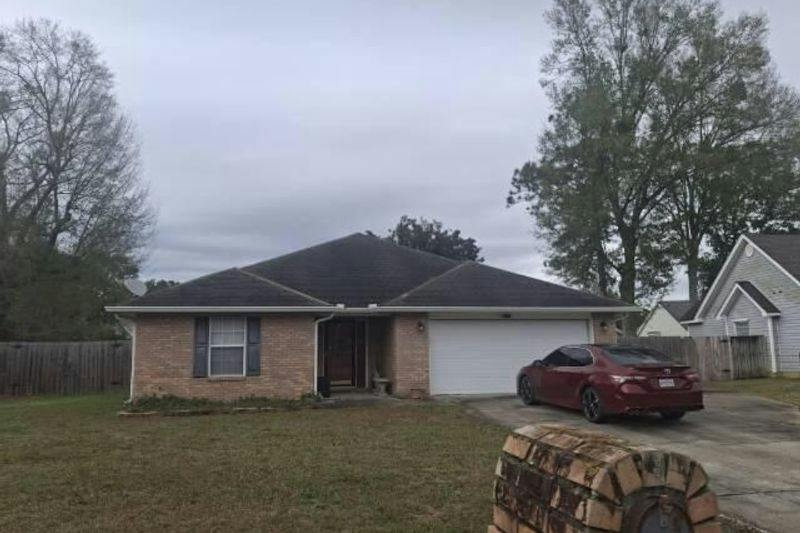 Karli Ln, Biloxi, MS 39532