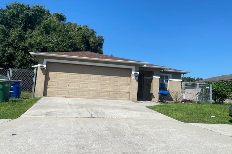 8434 River Dune St Tampa, FL 33617, Hillsborough County