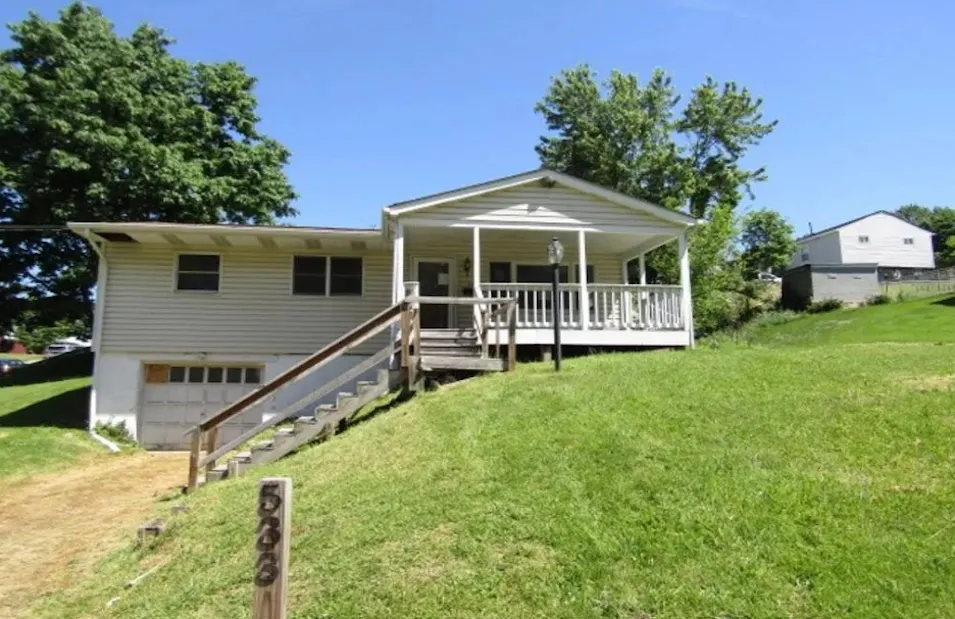 533 Ehman Ave Baden, PA 15005, Beaver County