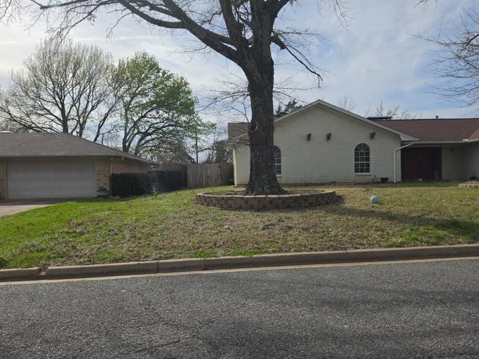 3624 Oakwood St Denison, TX 75020, Grayson County